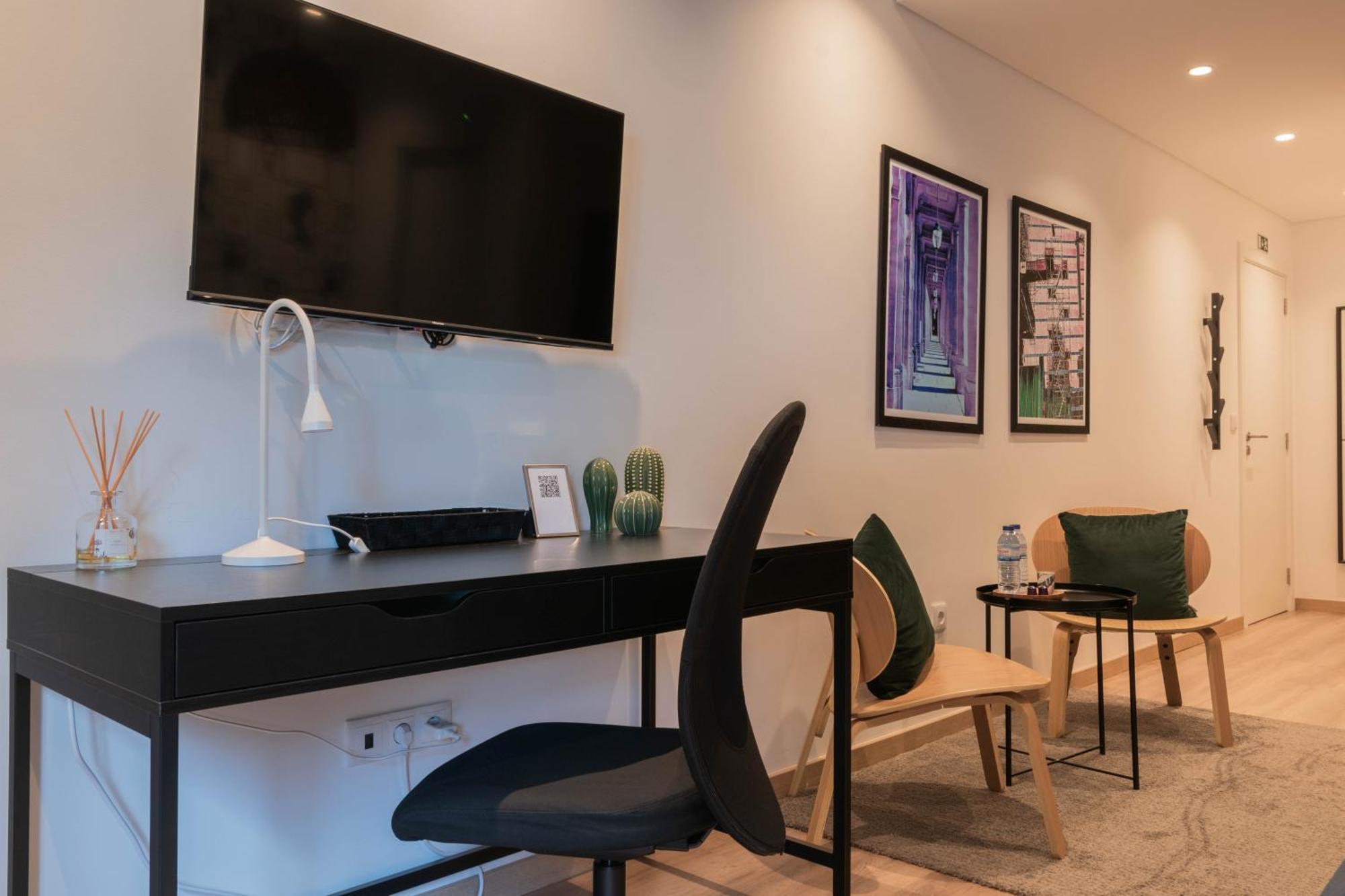 7Min To Uni Se-Velha - Ac - Work Desk - 300Mbs Wifi Bed & Breakfast Коимбра Екстериор снимка