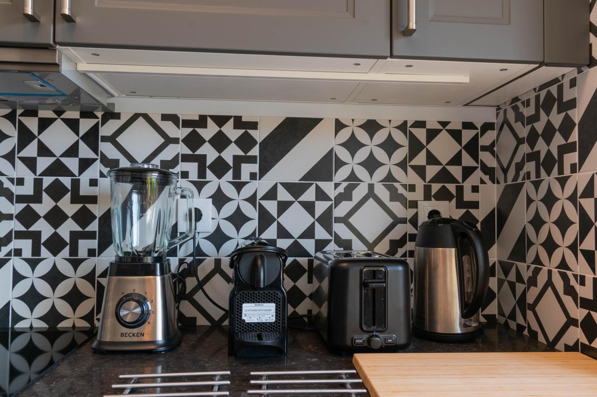 7Min To Uni Se-Velha - Ac - Work Desk - 300Mbs Wifi Bed & Breakfast Коимбра Екстериор снимка